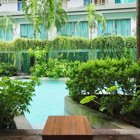 Panwaburi Beachfront Resort - Sha Extra Plus Extérieur photo The swimming pool at the hotel