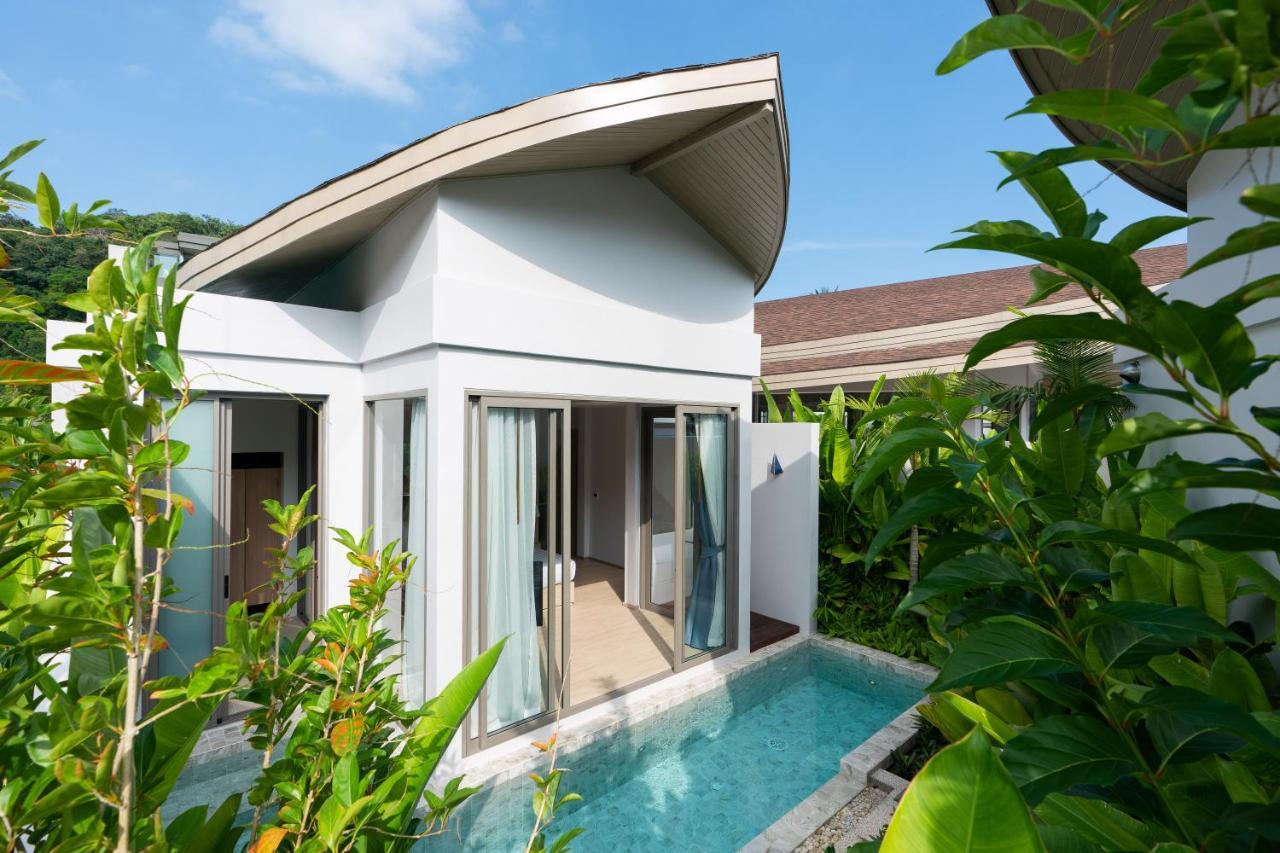 Panwaburi Beachfront Resort - Sha Extra Plus Extérieur photo A pool villa at the resort