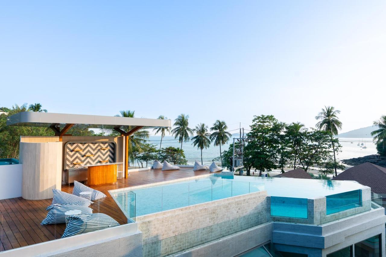 Panwaburi Beachfront Resort - Sha Extra Plus Extérieur photo The rooftop pool at the hotel