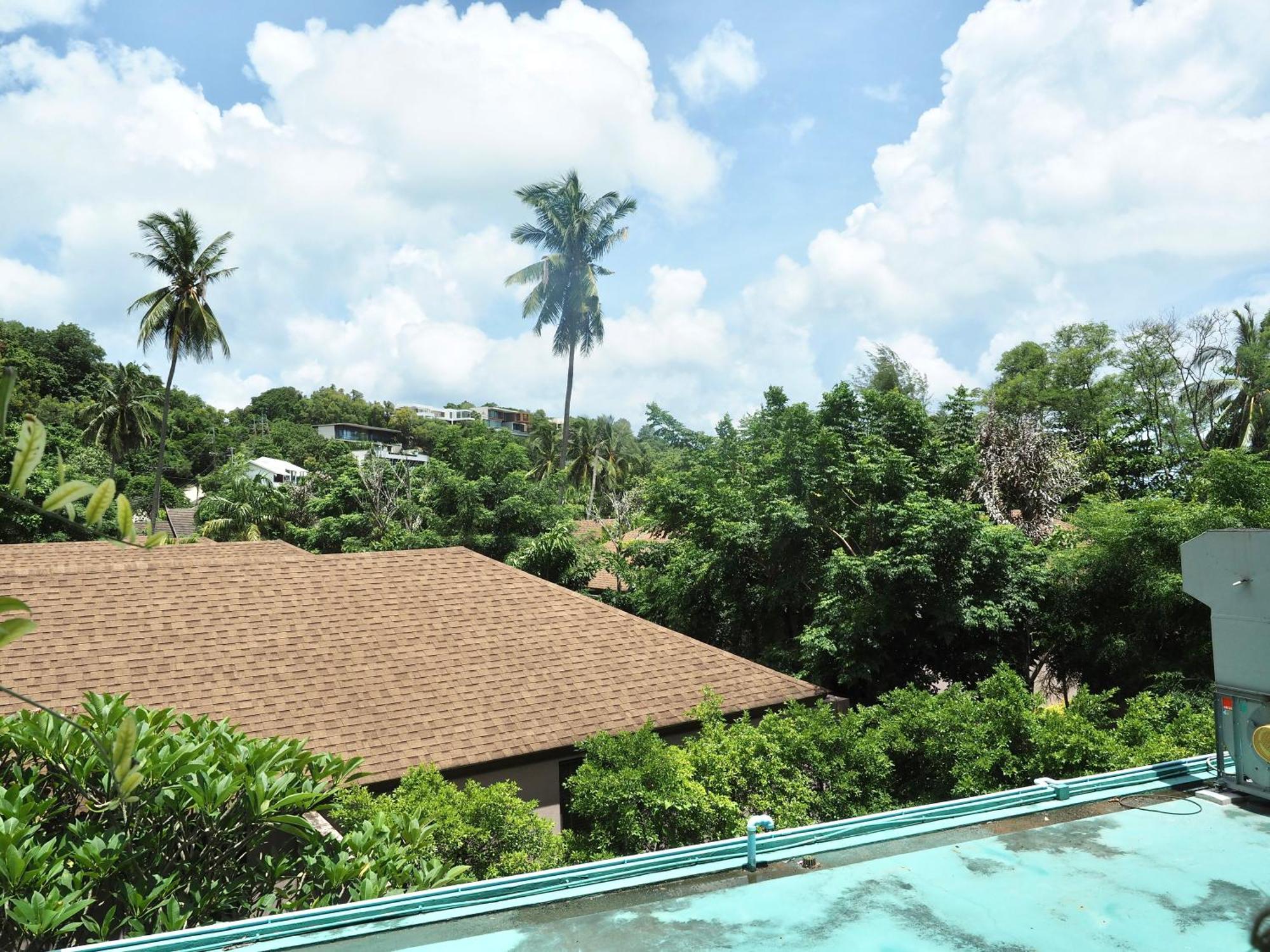 Panwaburi Beachfront Resort - Sha Extra Plus Extérieur photo View of the resort